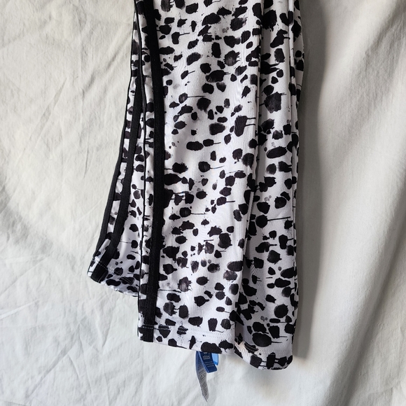 New without tags Adidas 3 stripe "inksplot" leggings - Picture 3 of 8